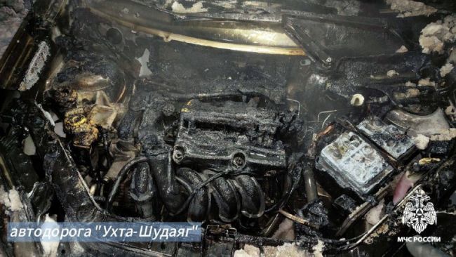 На автодороге Ухта - Шудаяг сгорел Форд Фьюжн